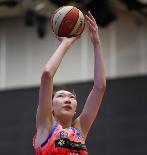 星空体育-韩旭伤停1场复出又伤了：只打11分钟膝盖扭伤 4中1仅2分创新低