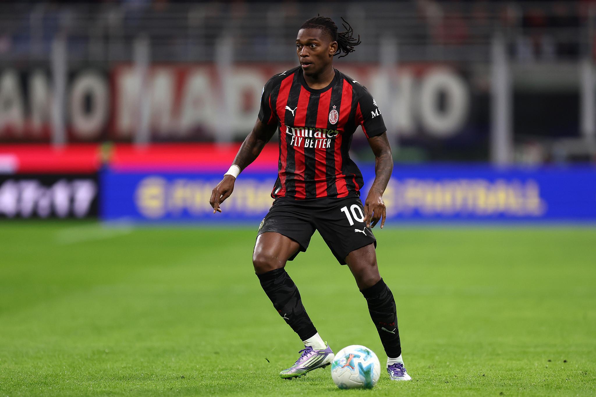 星空体育官网-米兰，阿莱格里为莱奥担忧：耻骨问题风险及需谨慎使用的原因。最新消息